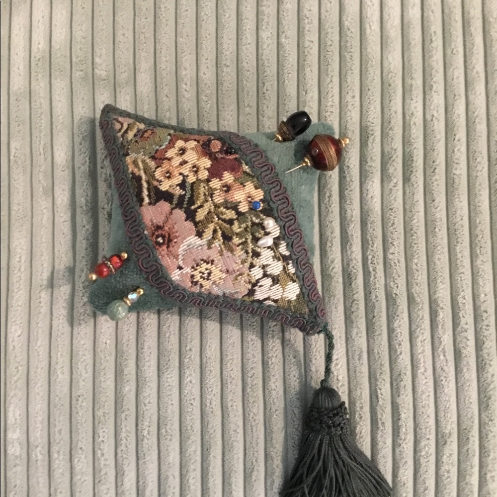 Hat Pins with Pin Cushion - Picture 3 of 5